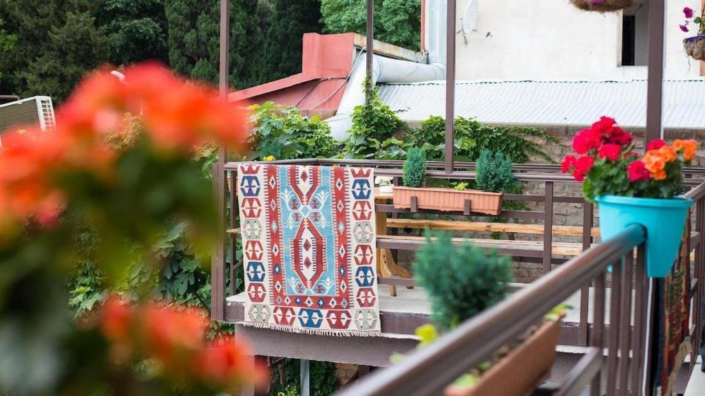 Apart-Hotel Gala In The Center Of Tbilisi Esterno foto