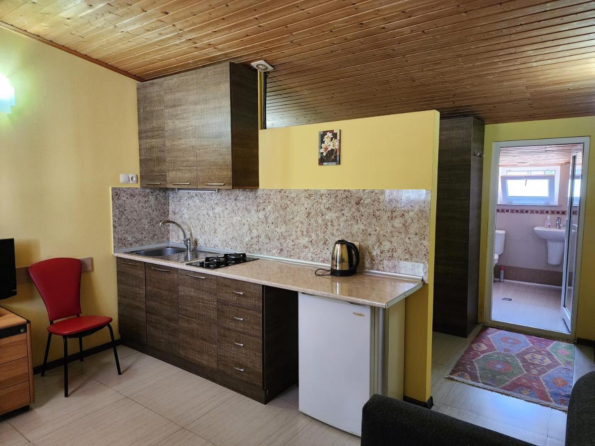 Apart-Hotel Gala In The Center Of Tbilisi Esterno foto
