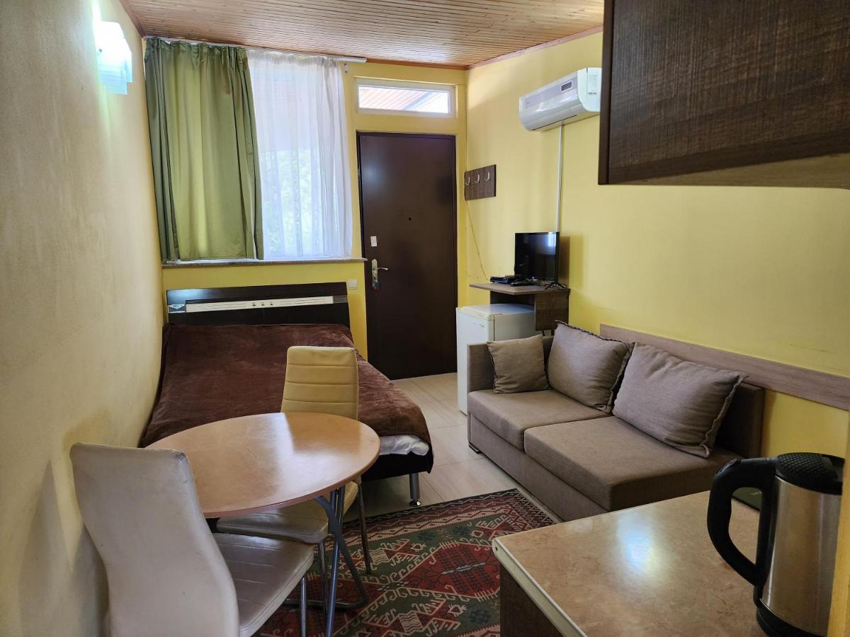 Apart-Hotel Gala In The Center Of Tbilisi Esterno foto